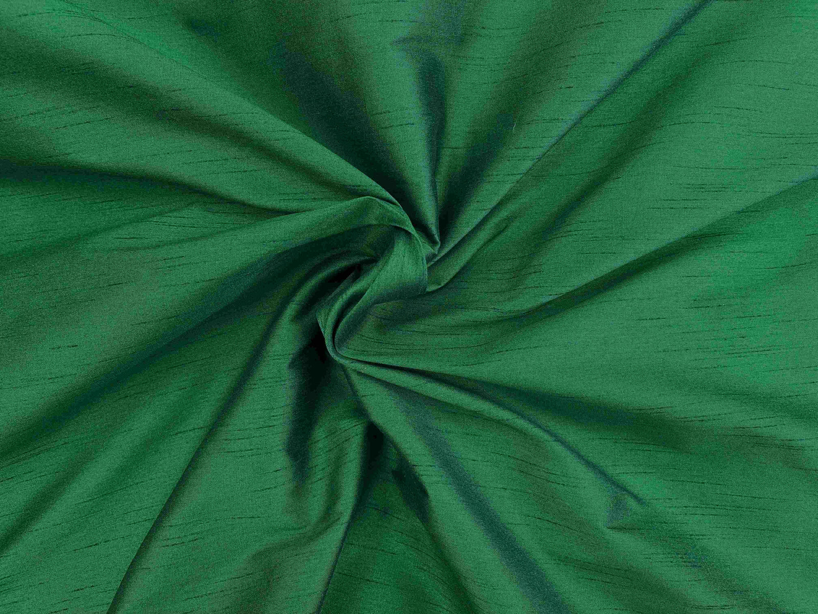 Silk Fabric Buying Guide: Uses, Types and Benefits