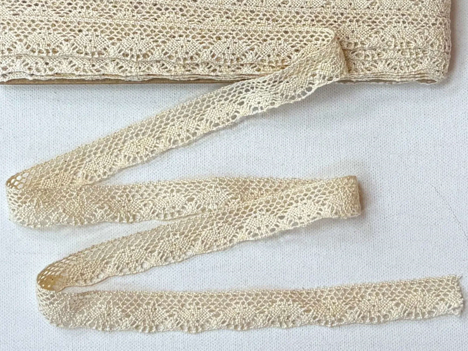 Cotton Lace Trim - Design 8 - 20mm - Cheap Fabrics