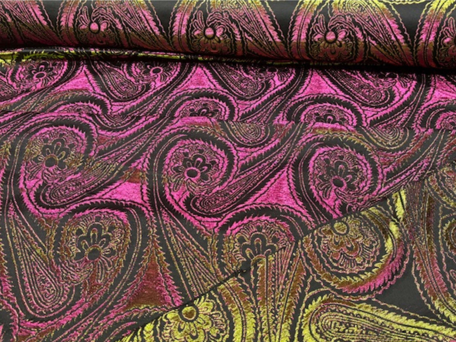 Large Paisley - Kimono Brocade - 58 - Cheap Fabrics