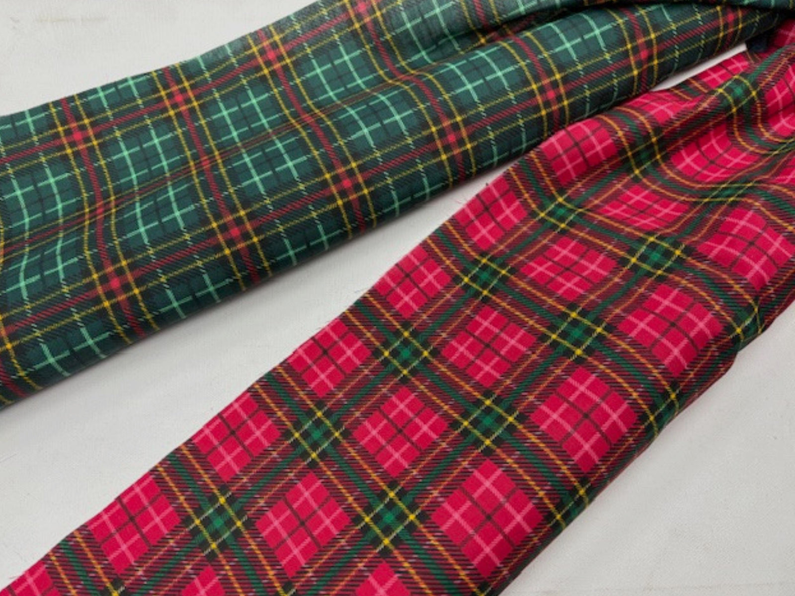 Christmas Tartan - Poly/Cotton Print - Cheap Fabrics