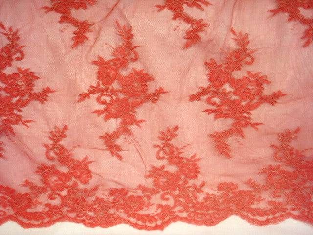 Classic Corded Lace With a Scalloped Edge