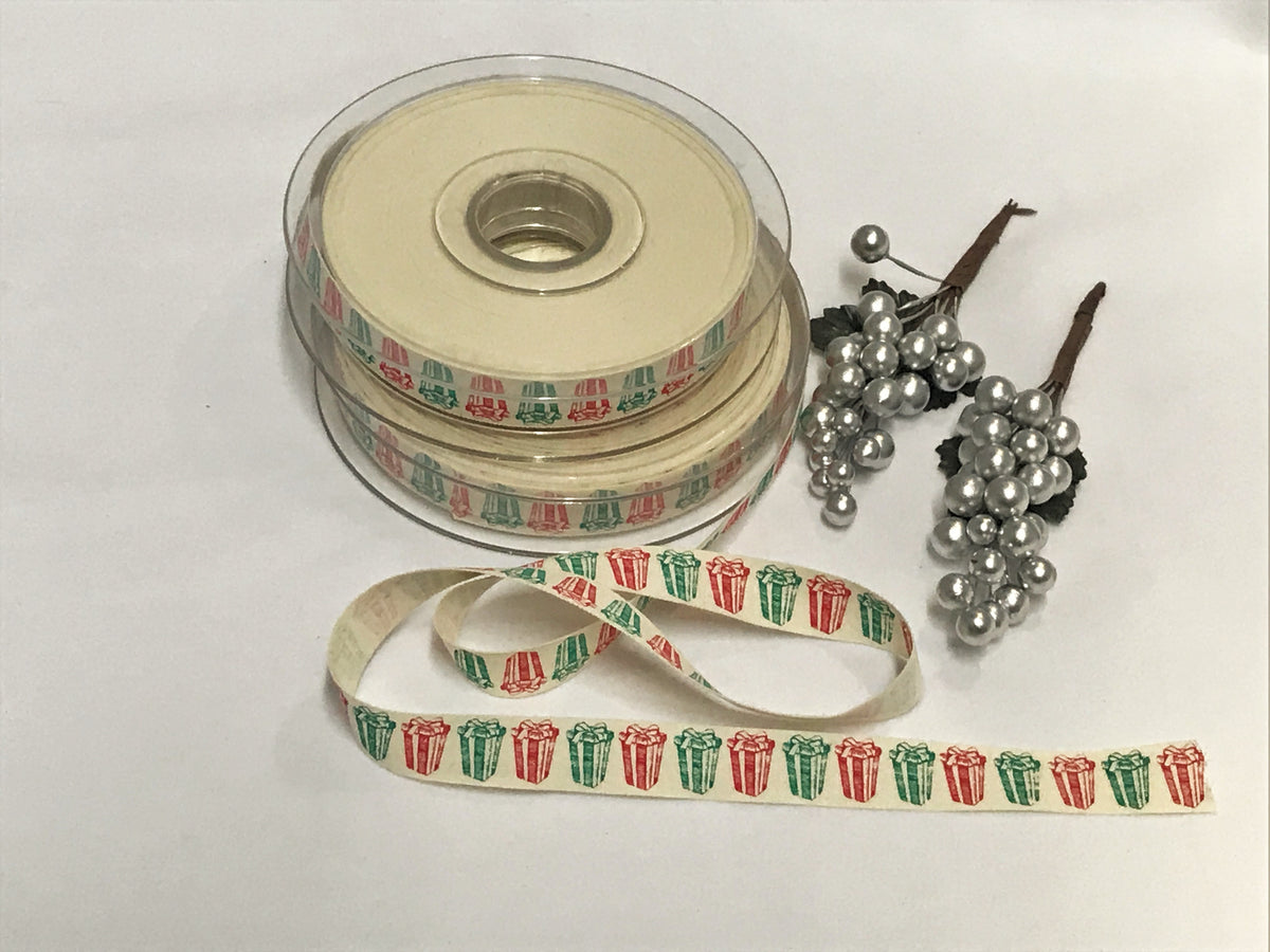 Christmas Festive Ribbon - Presents / 15mm