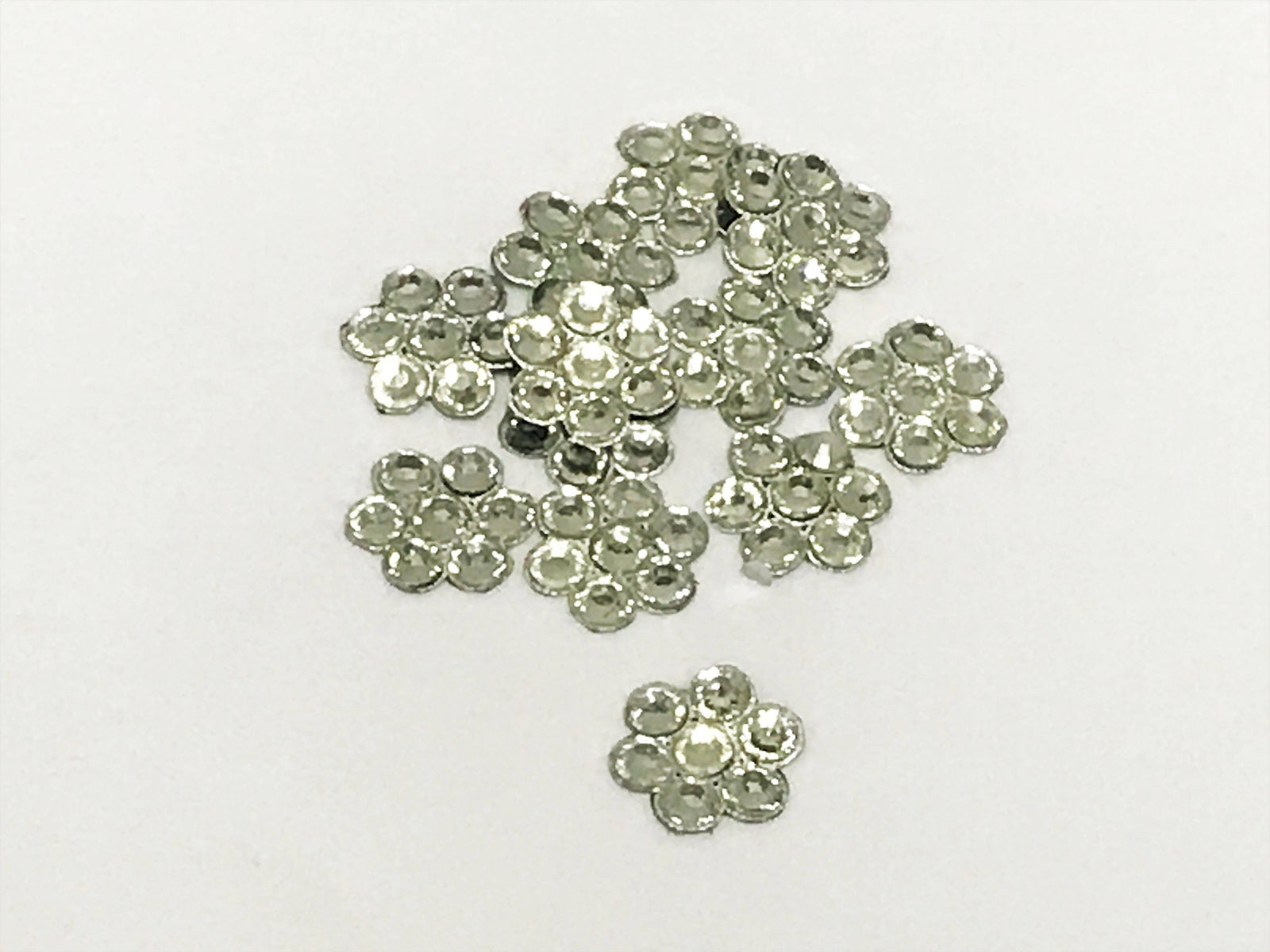 Daisy Motif - Decorative 20mm