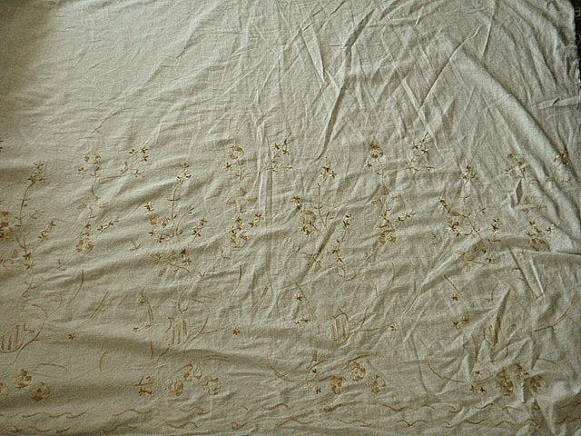 Tulip Floral - Embroidered Linen