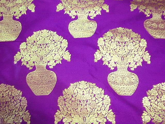 Vase - Taffeta Jacquard