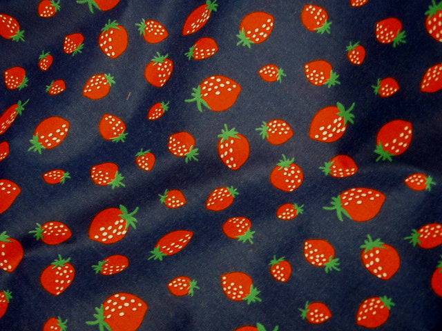 Large Strawberries - Novelty Poly/Cotton Print