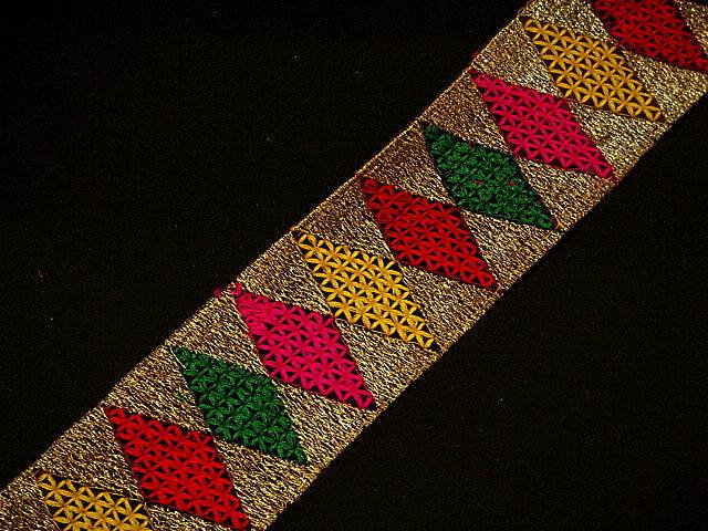 Diamond Shaped - Threadwork Fancy Trim