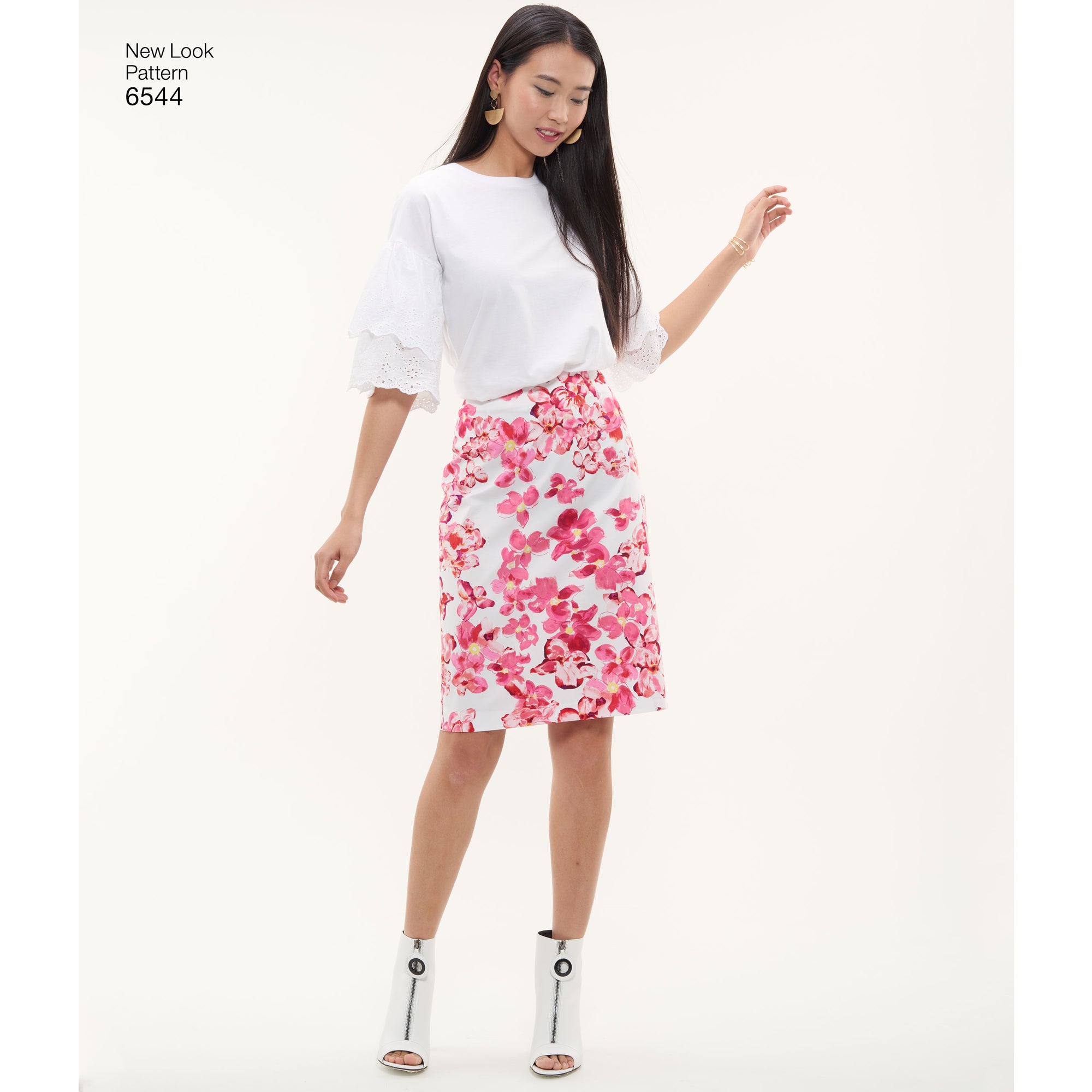 6544 New Look Pattern 6544 Miss Skirt in Two Lengths