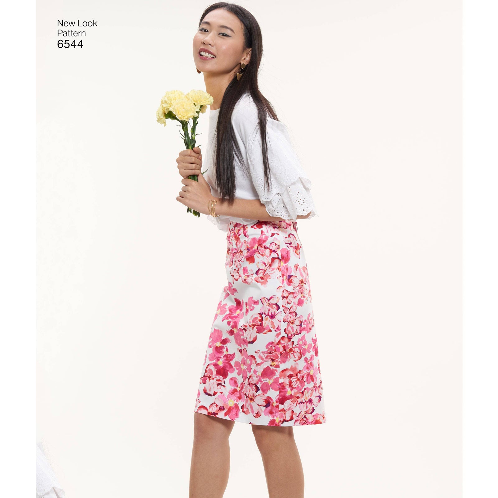 6544 New Look Pattern 6544 Miss Skirt in Two Lengths