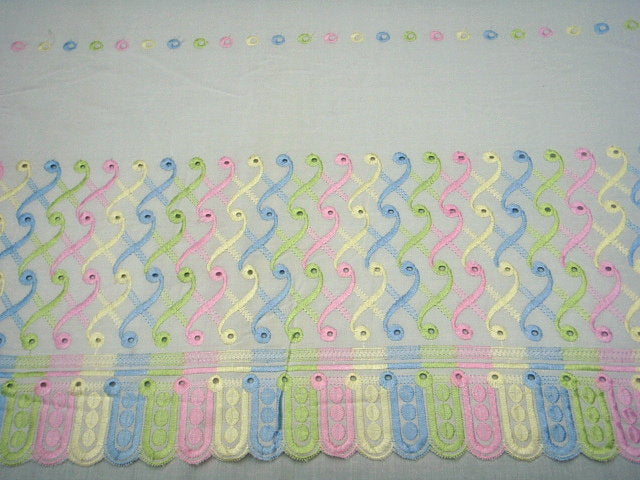 Spiral Multi Thread Double Border -  Embroidery Anglais