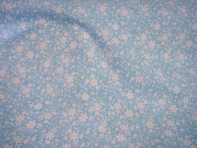 White Daisy Floral - Poly/Cotton Print